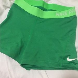 Nike spandex